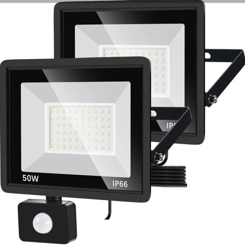 Reflektor LED o mocy 50 W z czujnikiem ruchu